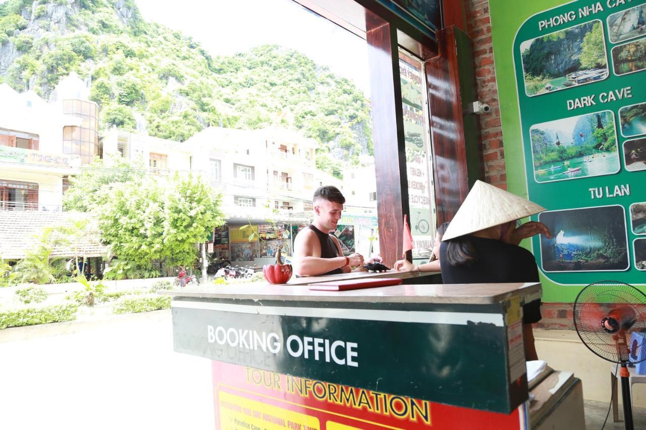 Thanh Phat Phong Nha Hotel Exterior photo